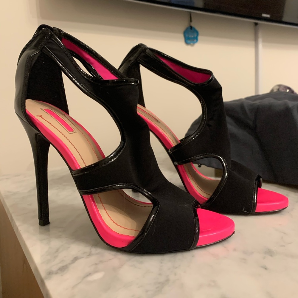 BCBG heel sandal black 6